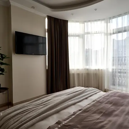 сozy Str Chernovola Apartment *